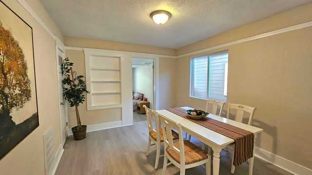 2076 2076 Harrington Ave, Oakland, CA 94601