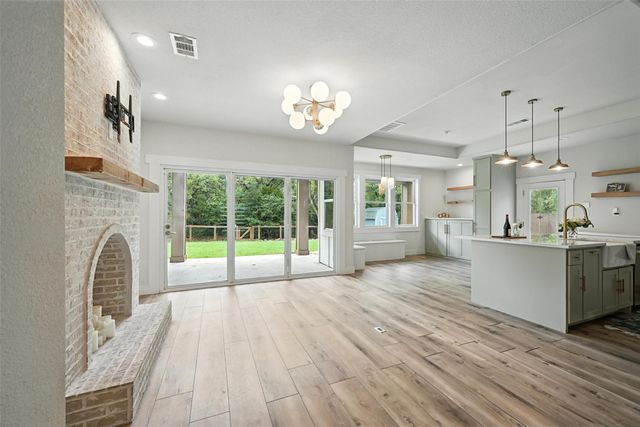 312 Lone Tree Lane, Hickory Creek, TX 75065