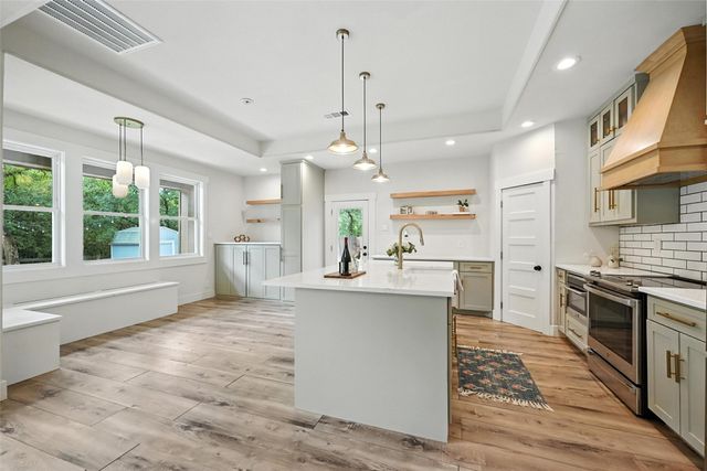 312 Lone Tree Lane, Hickory Creek, TX 75065