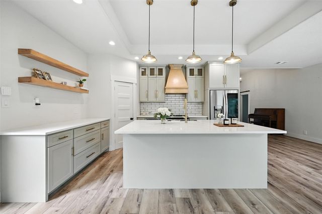 312 Lone Tree Lane, Hickory Creek, TX 75065