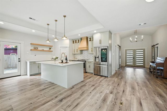 312 Lone Tree Lane, Hickory Creek, TX 75065