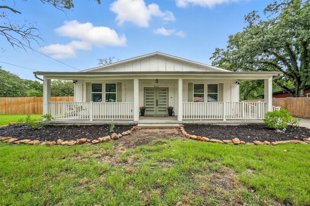 312 Lone Tree Lane, Hickory Creek, TX 75065