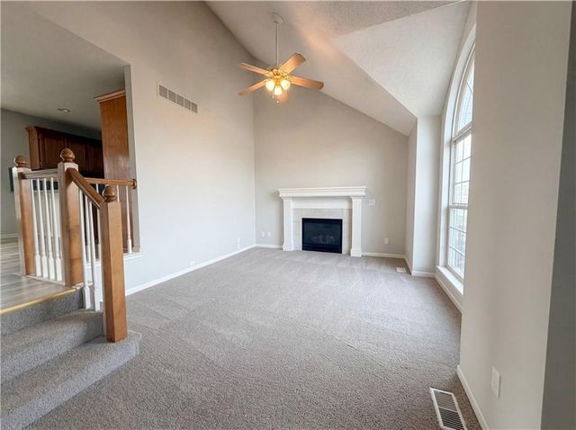 6417 N Kirkwood Avenue, Kansas City, MO 64151