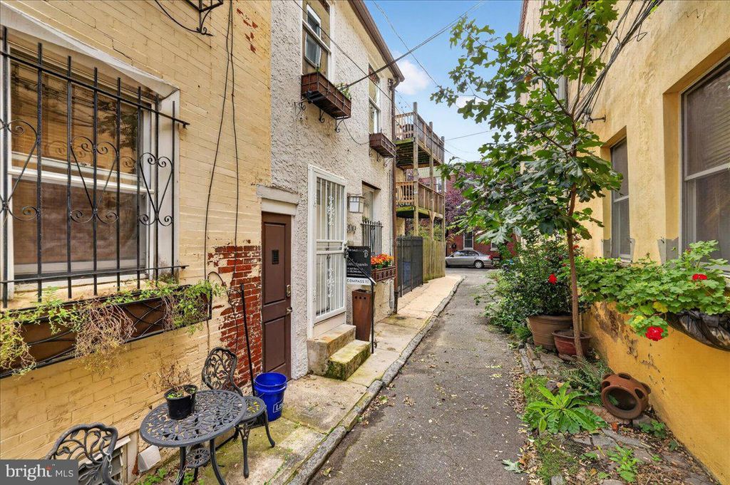 909 S SHERIDAN ST S, PHILADELPHIA, PA 19147 — photo 3