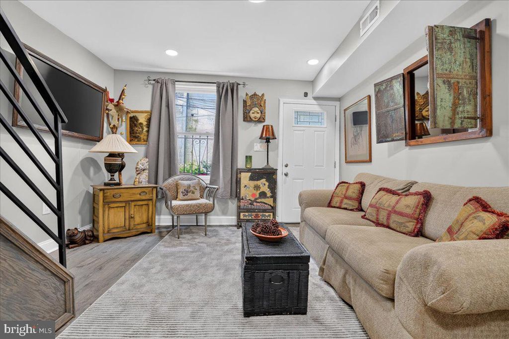 909 S SHERIDAN ST S, PHILADELPHIA, PA 19147 — photo 5