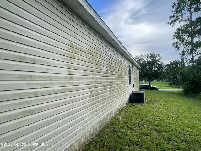 2613 Quentin Avenue SE, Palm Bay, FL 32909