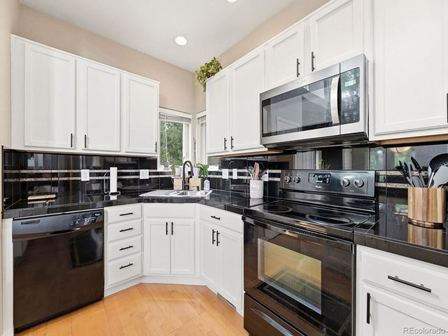 827 Spruce Court, Frederick, CO 80530