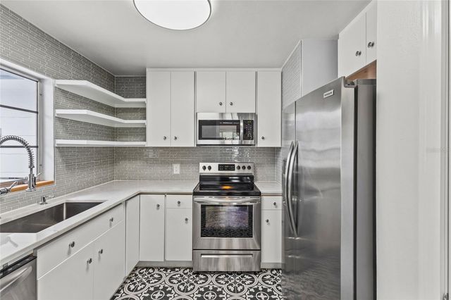 2450 49TH STREET S, St Petersburg, FL 33711
