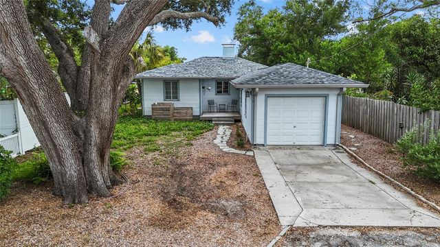 2450 49TH STREET S, St Petersburg, FL 33711