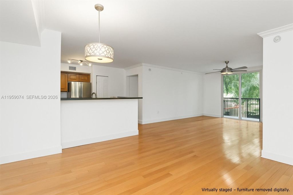 1900 Van Buren St 317B, Hollywood, FL 33020