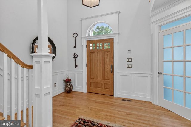 303 TALAHI RD SE, Vienna, VA 22180