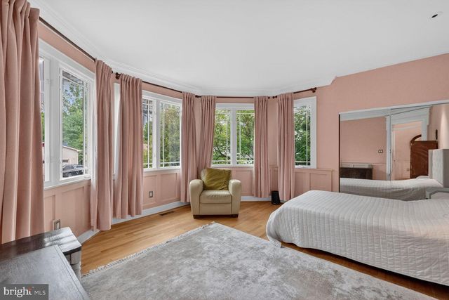 303 TALAHI RD SE, Vienna, VA 22180
