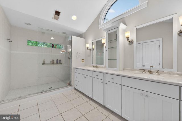 303 TALAHI RD SE, Vienna, VA 22180