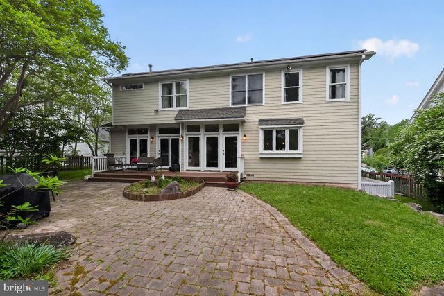 303 TALAHI RD SE, Vienna, VA 22180