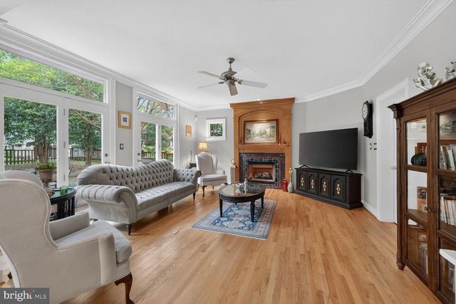303 TALAHI RD SE, Vienna, VA 22180