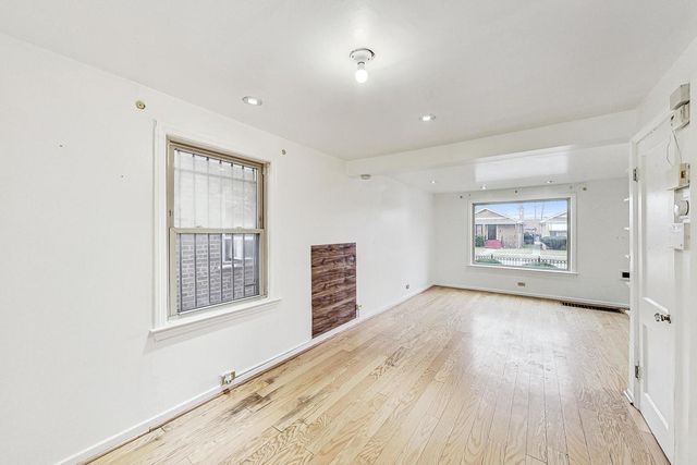 2123 W 83rd Street, Chicago, IL 60620
