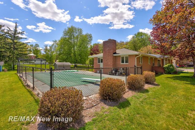 12975 Frost Road, Hemlock, MI 48626