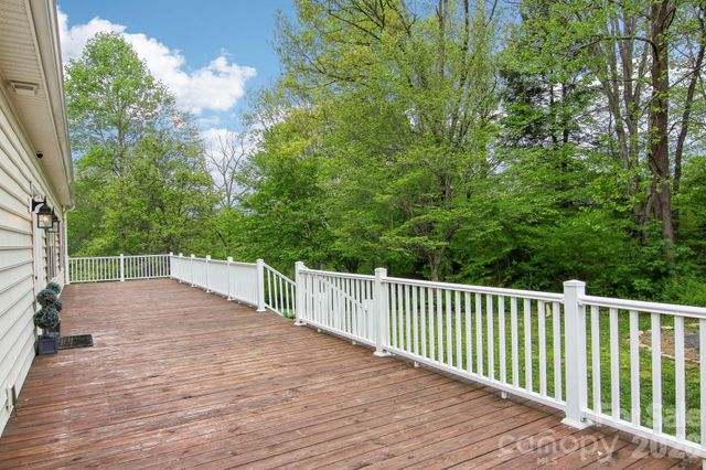 165 Sequoyah Drive, Waynesville, NC 28785