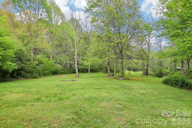 165 Sequoyah Drive, Waynesville, NC 28785