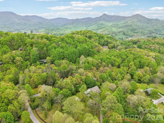 165 Sequoyah Drive, Waynesville, NC 28785