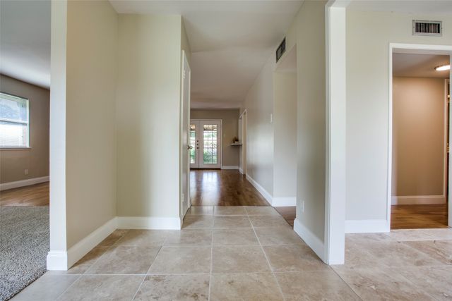 4064 Boca Bay Drive, Dallas, TX 75244