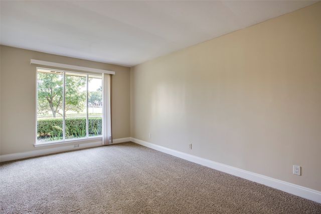 4064 Boca Bay Drive, Dallas, TX 75244