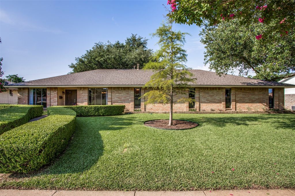 4064 Boca Bay Drive, Dallas, TX 75244