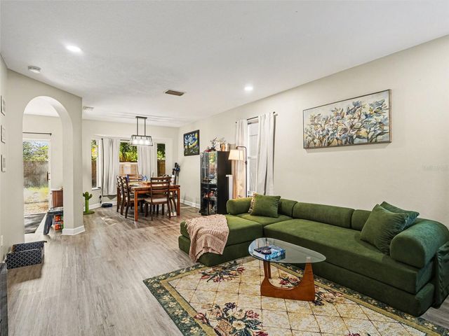8430 QUARTER HORSE DRIVE, Riverview, FL 33578