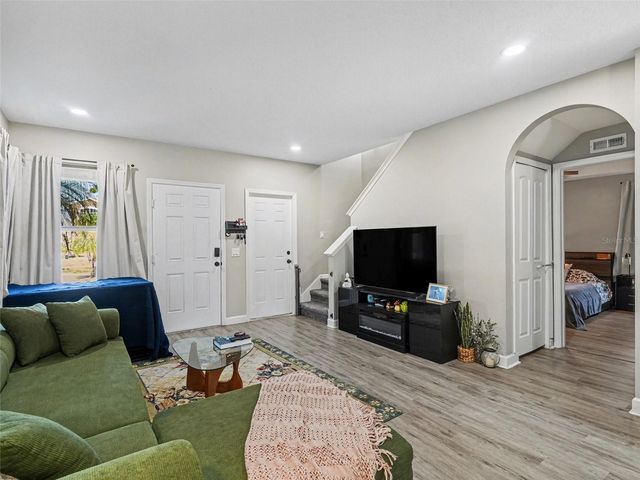 8430 QUARTER HORSE DRIVE, Riverview, FL 33578