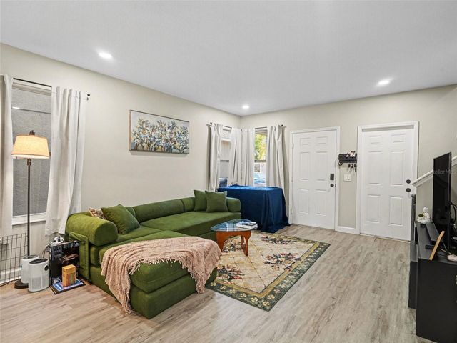 8430 QUARTER HORSE DRIVE, Riverview, FL 33578