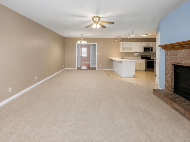 3174 Crosswind Ct, Clarksville, TN 37043