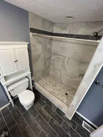 9507 Timber View Drive, Indianapolis, IN 46250