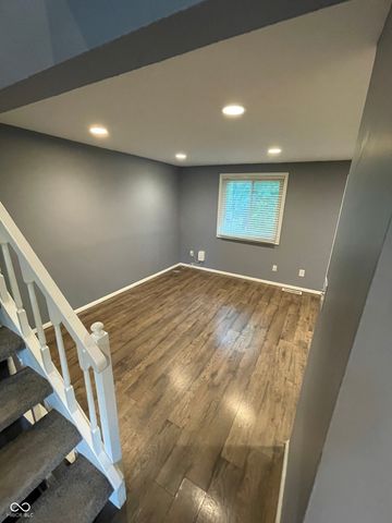 9507 Timber View Drive, Indianapolis, IN 46250