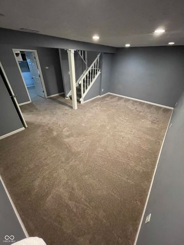 9507 Timber View Drive, Indianapolis, IN 46250