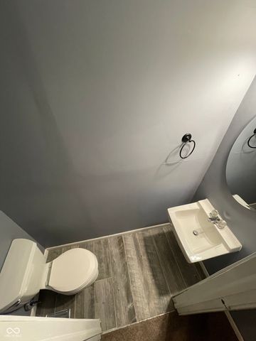 9507 Timber View Drive, Indianapolis, IN 46250