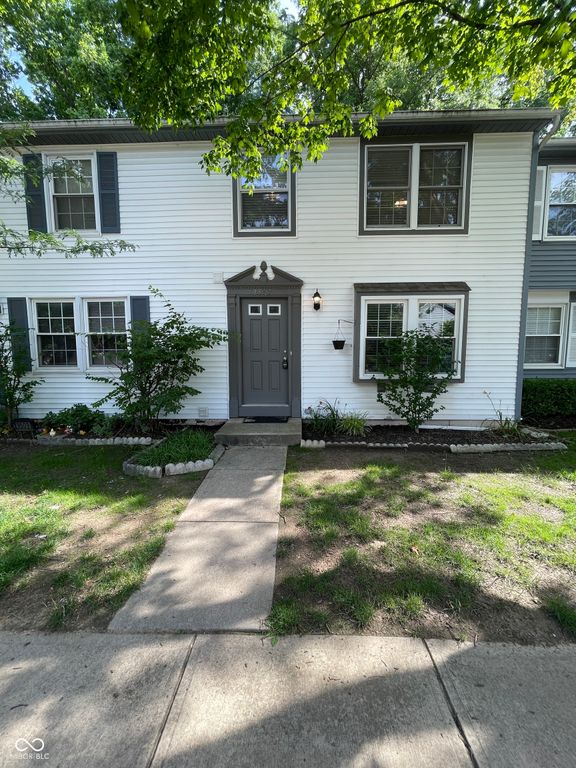 9507 Timber View Drive, Indianapolis, IN 46250