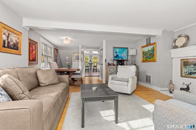 49 Indian Harbor Drive 1, Greenwich, CT 06830