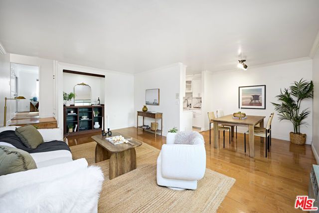 1831 Barry Avenue 4, Los Angeles, CA 90025