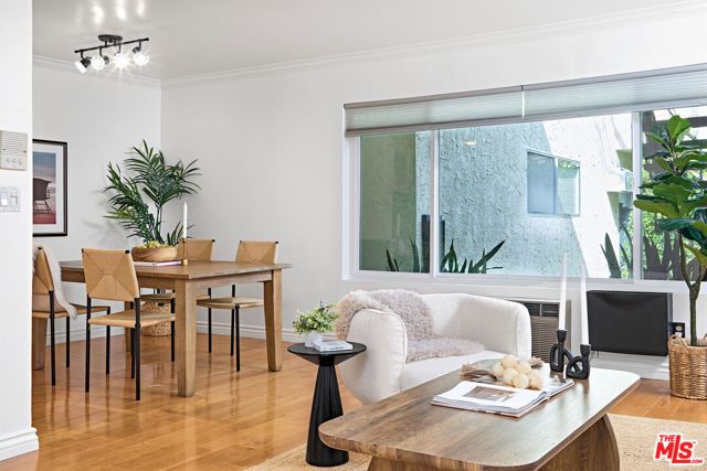 1831 Barry Avenue 4, Los Angeles, CA 90025