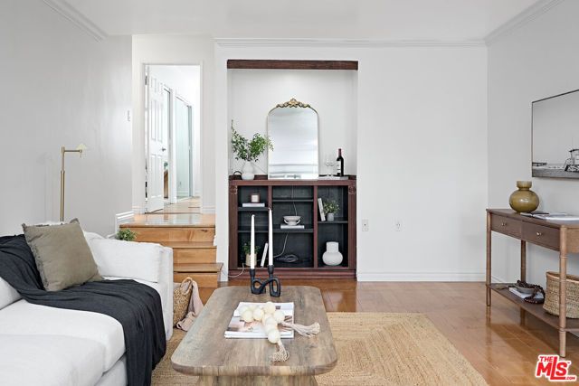 1831 Barry Avenue 4, Los Angeles, CA 90025