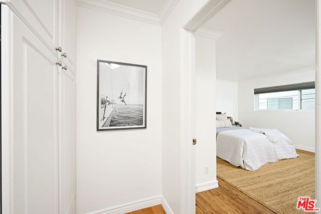 1831 Barry Avenue 4, Los Angeles, CA 90025