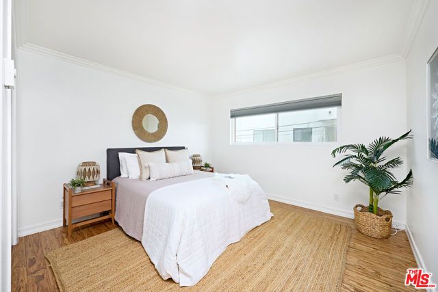 1831 Barry Avenue 4, Los Angeles, CA 90025