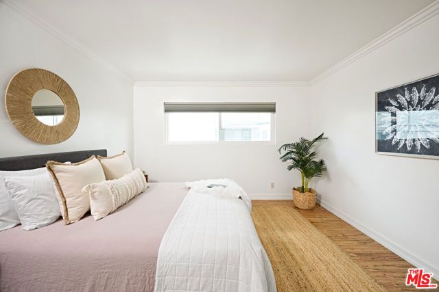 1831 Barry Avenue 4, Los Angeles, CA 90025