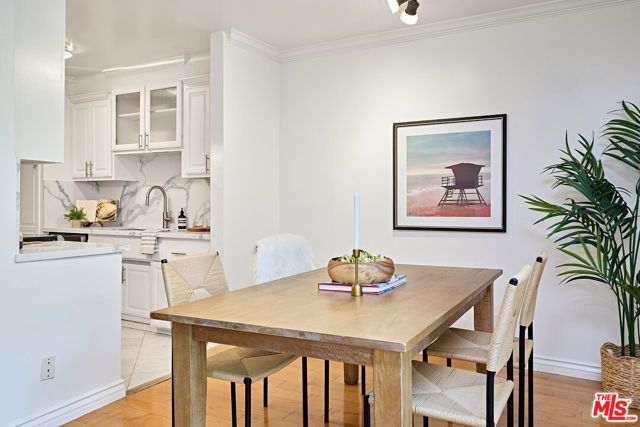 1831 Barry Avenue 4, Los Angeles, CA 90025