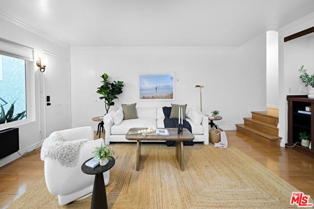 1831 Barry Avenue 4, Los Angeles, CA 90025