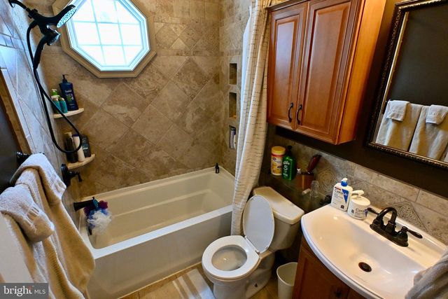 1005 ARTHUR AVE, Bristol, PA 19007