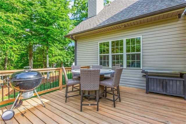 7930 Haviland Court, Pfafftown, NC 27040