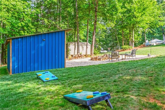 7930 Haviland Court, Pfafftown, NC 27040