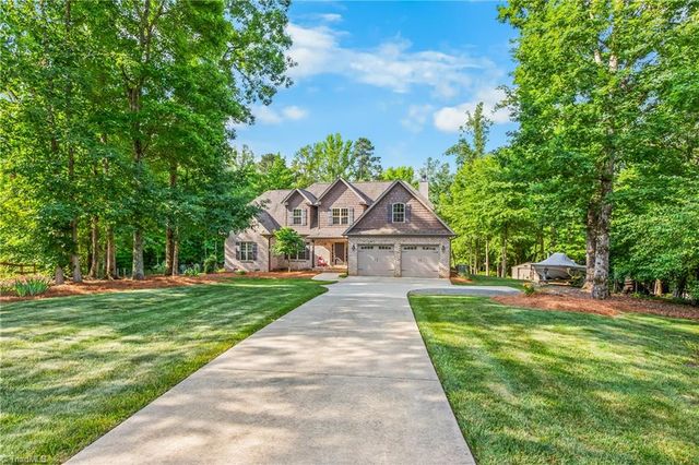 7930 Haviland Court, Pfafftown, NC 27040