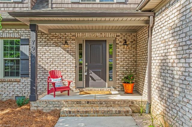 7930 Haviland Court, Pfafftown, NC 27040